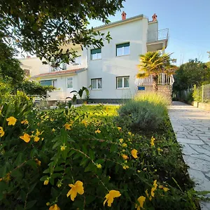 rezervirajte ovdje